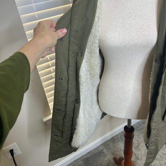 J.Crew Size XS Army Green Parka Fleece Lined Coat Cold - Picture 4 of 11